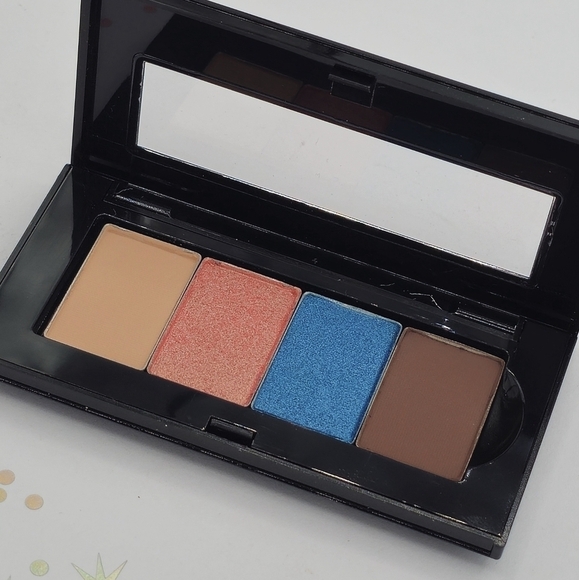 Mary Kay Radiate Confidence Petite Eyeshadow Palette - Picture 4 of 4